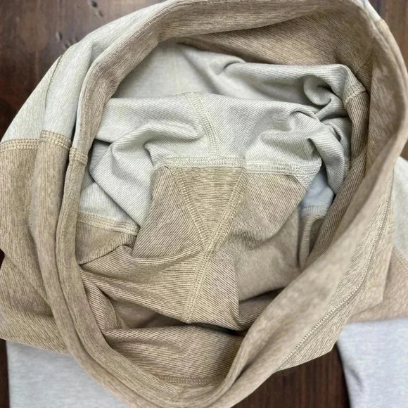 Outdoor Voices Size Small 7/8 Dipped Legging Oatmeal Desert Cloud Yoga Workout - Picture 7 of 14